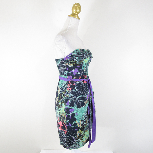 SOLDEdme & Esyllte Purple Floral Strapless Dress - Picture 6 of 8